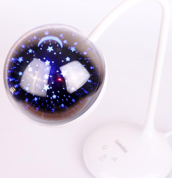 Светильник настольный Camelion KD-828 C01 белый LED