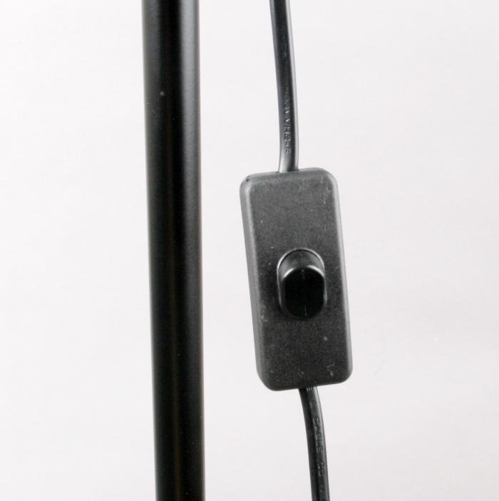 Светильник напольный Camelion KD-332 C02 черный